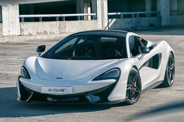 GARI ZA KIFAHAIRI NA BEI ZAKE 2025